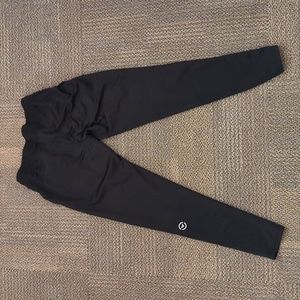 Virus Joggers in black size small